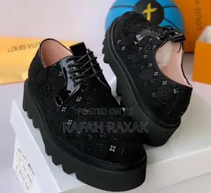 Original Louis Vuitton Designer Luxury Lace Up Shoes