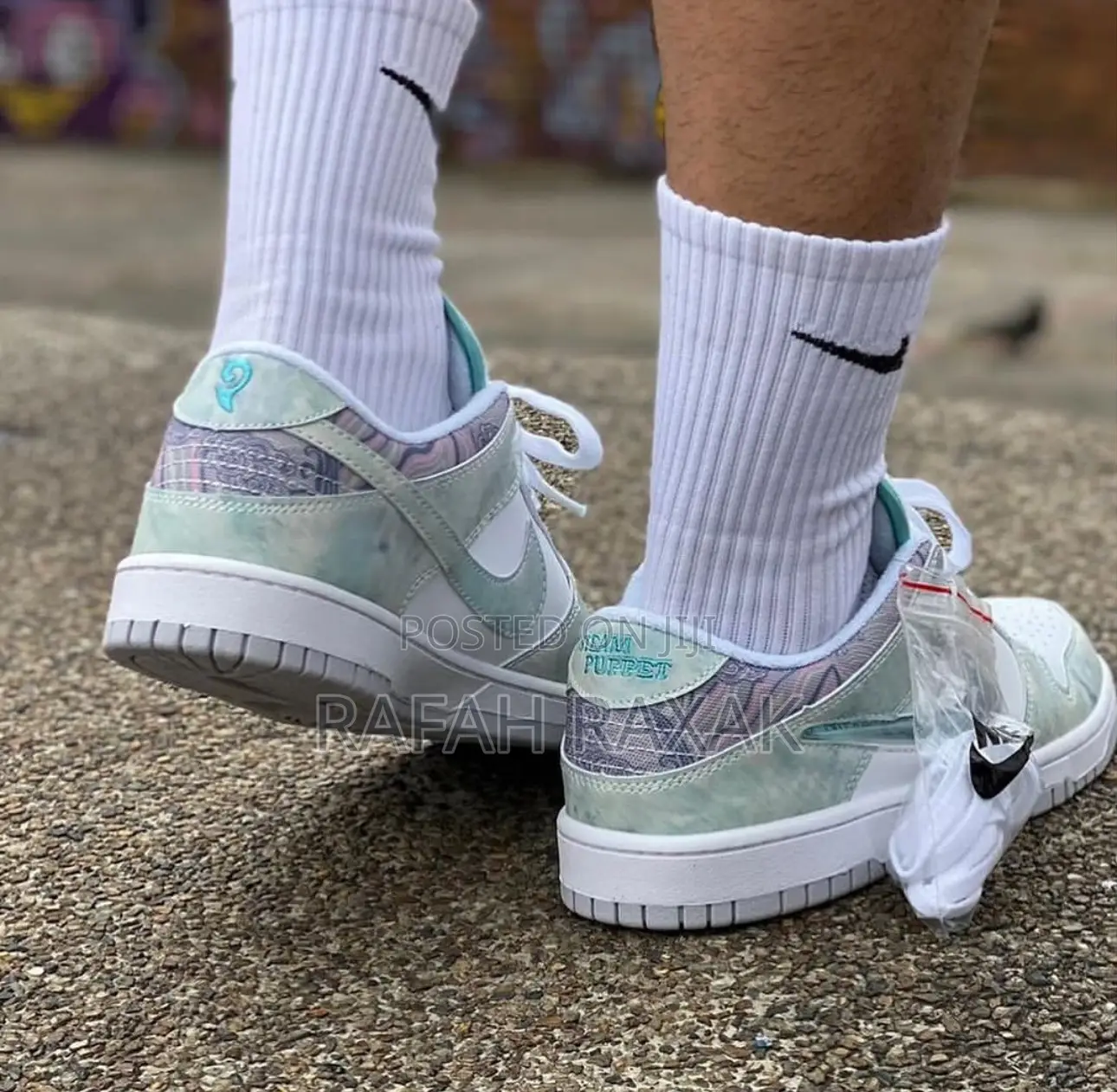 Original Nike SB Dunk Low Pro Year of the Dragon Sneakers