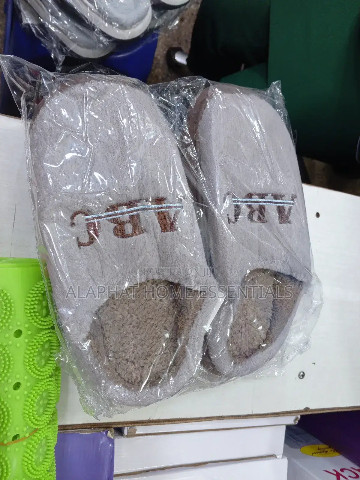 Modern House Sandles