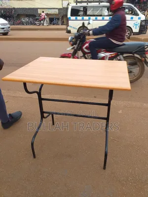 Photo - Restaurant Tables