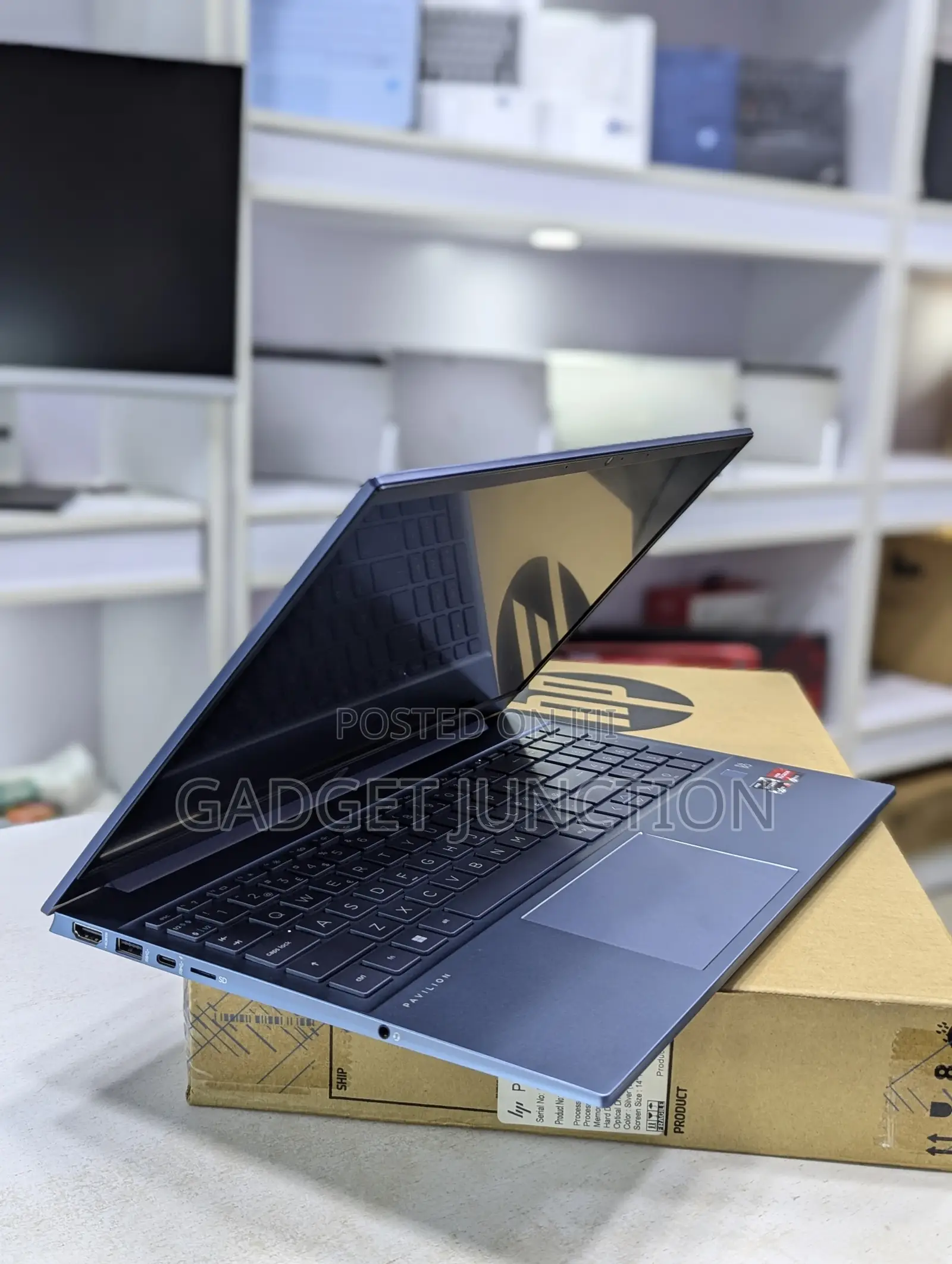 New Laptop HP Pavilion 15 8GB AMD Ryzen 5 SSD 256GB