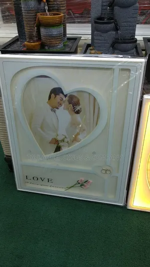 LED LOVE Heart Photo Frames Picture Glass Photograph Table