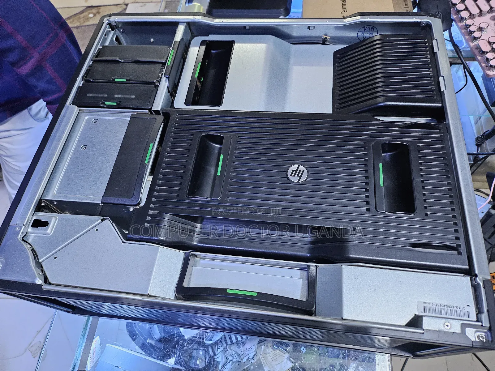 Server HP Easy Connect 32GB Intel Xeon HDD 4T
