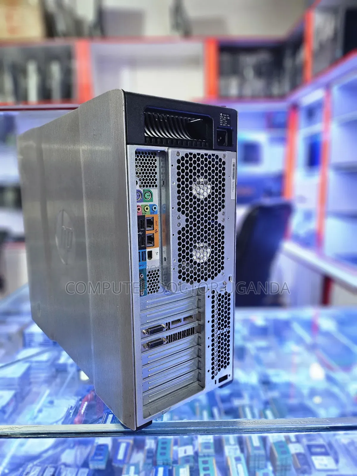 Server HP Easy Connect 32GB Intel Xeon HDD 4T