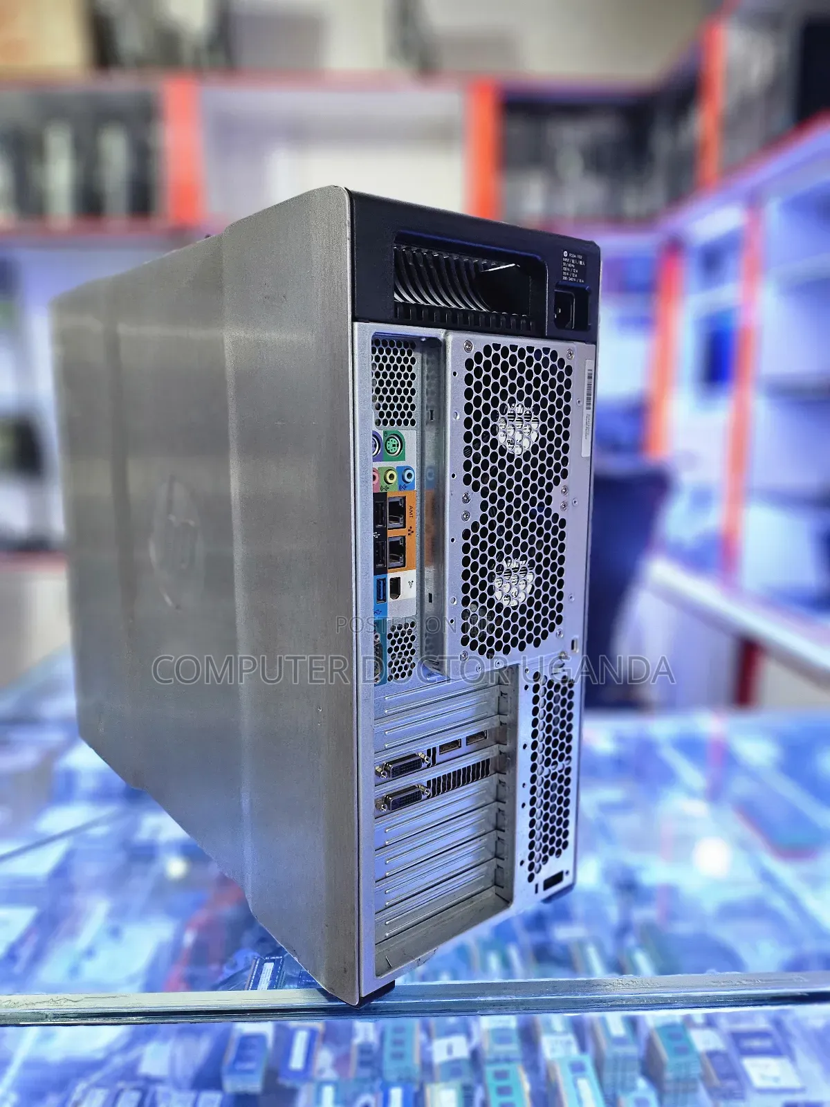 Server HP Easy Connect 32GB Intel Xeon HDD 4T