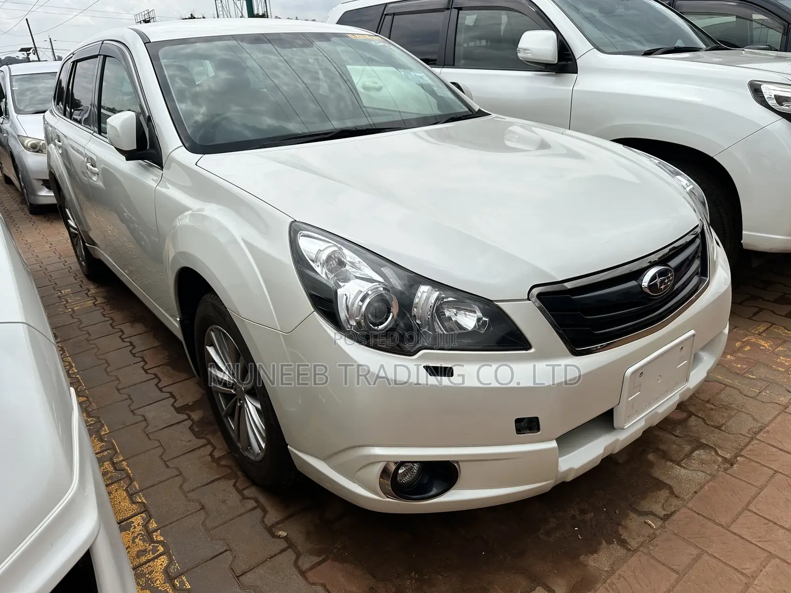 Subaru Outback 2.5i 2011 White