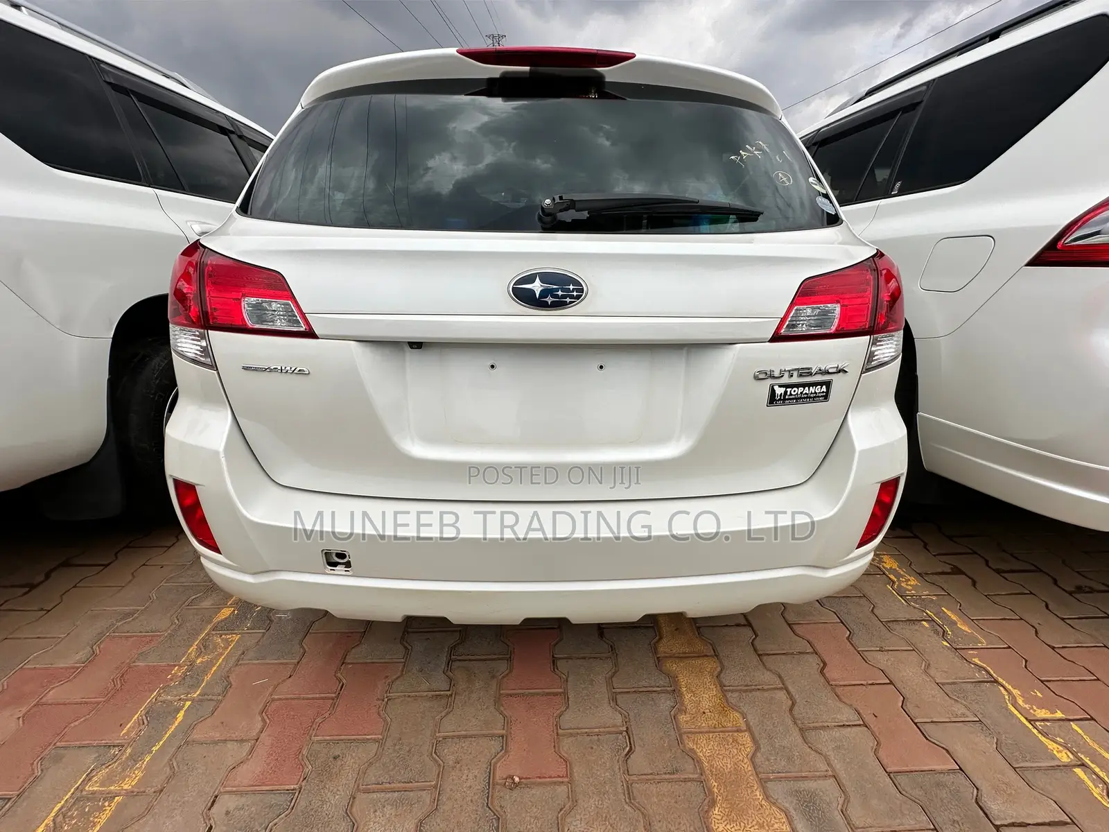 Subaru Outback 2.5i 2011 White