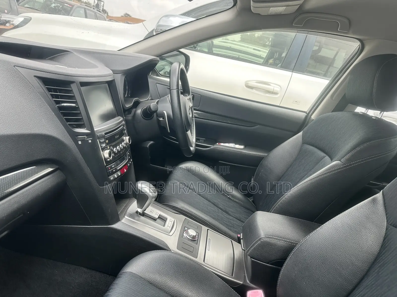 Subaru Outback 2.5i 2011 White