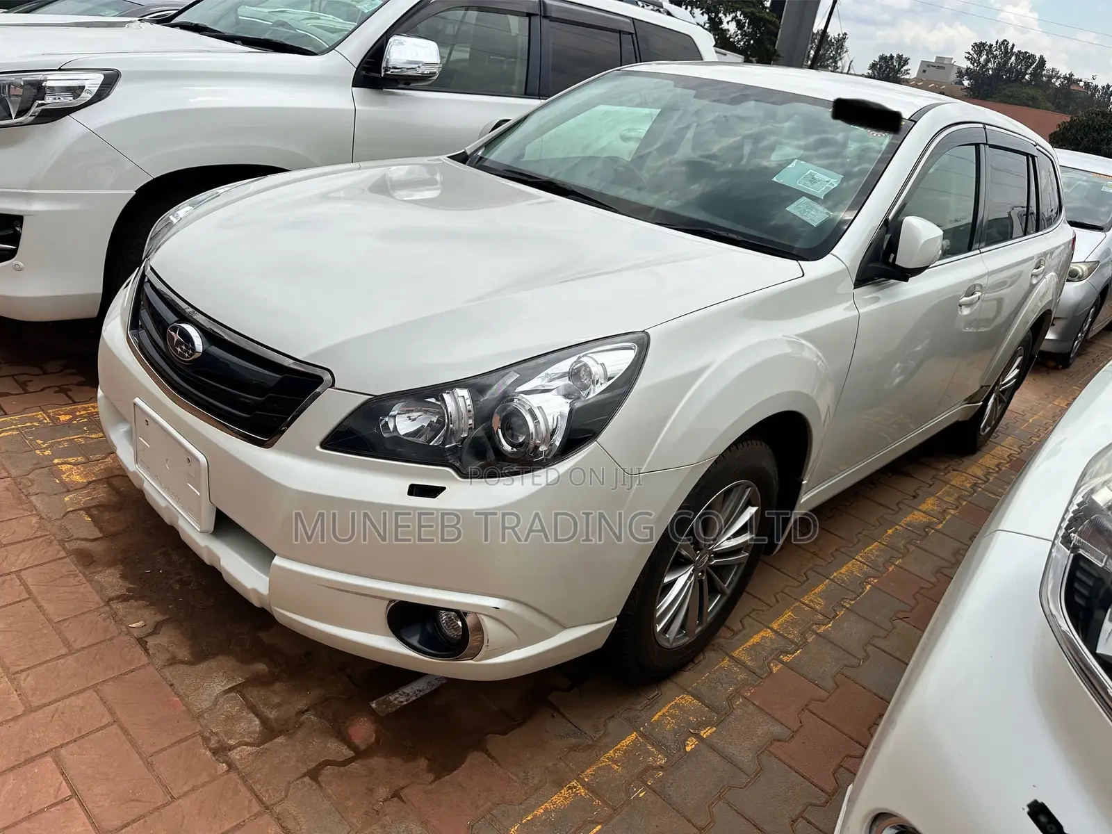 Subaru Outback 2.5i 2011 White