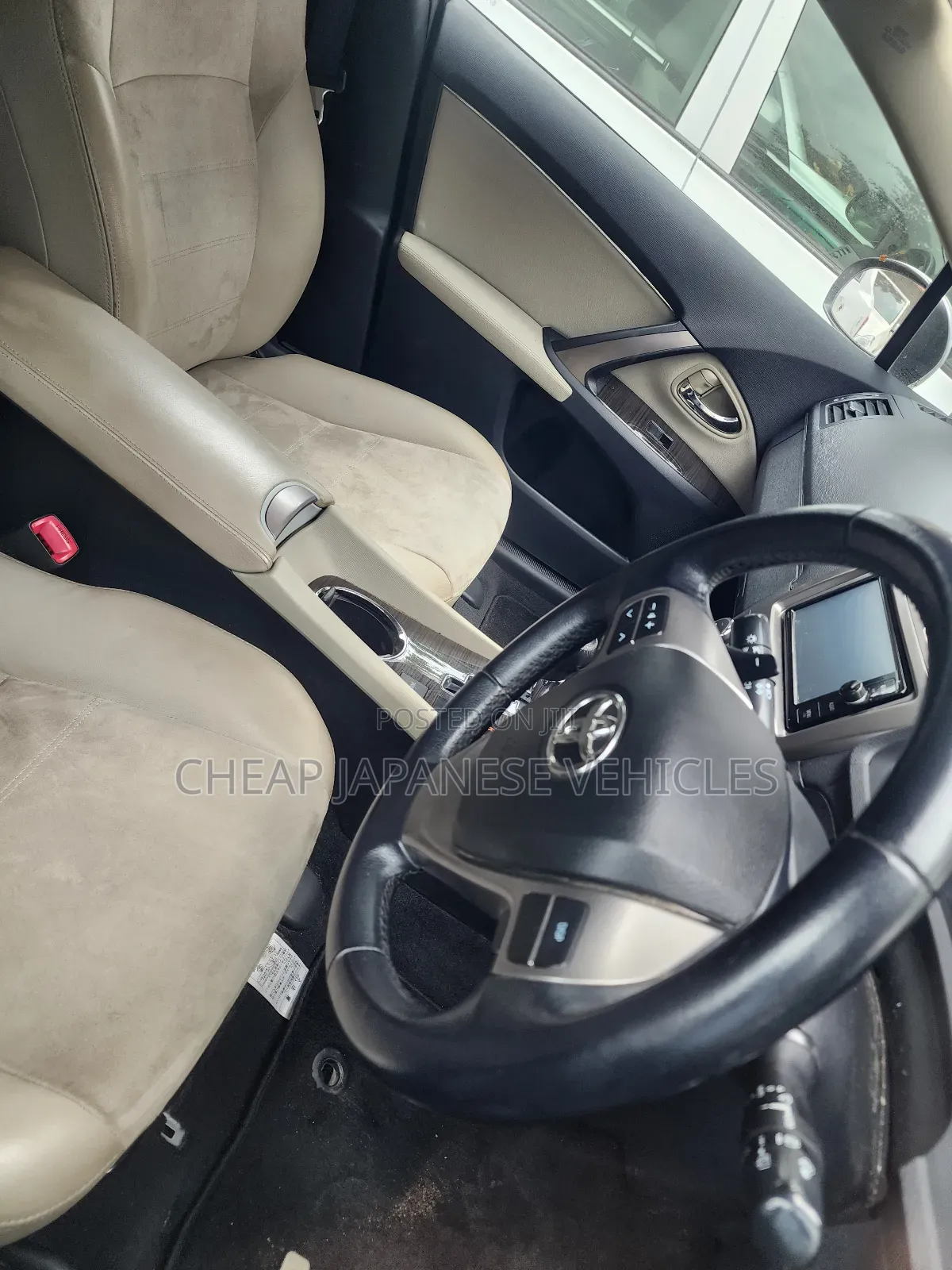 Toyota Avensis 2015 Silver