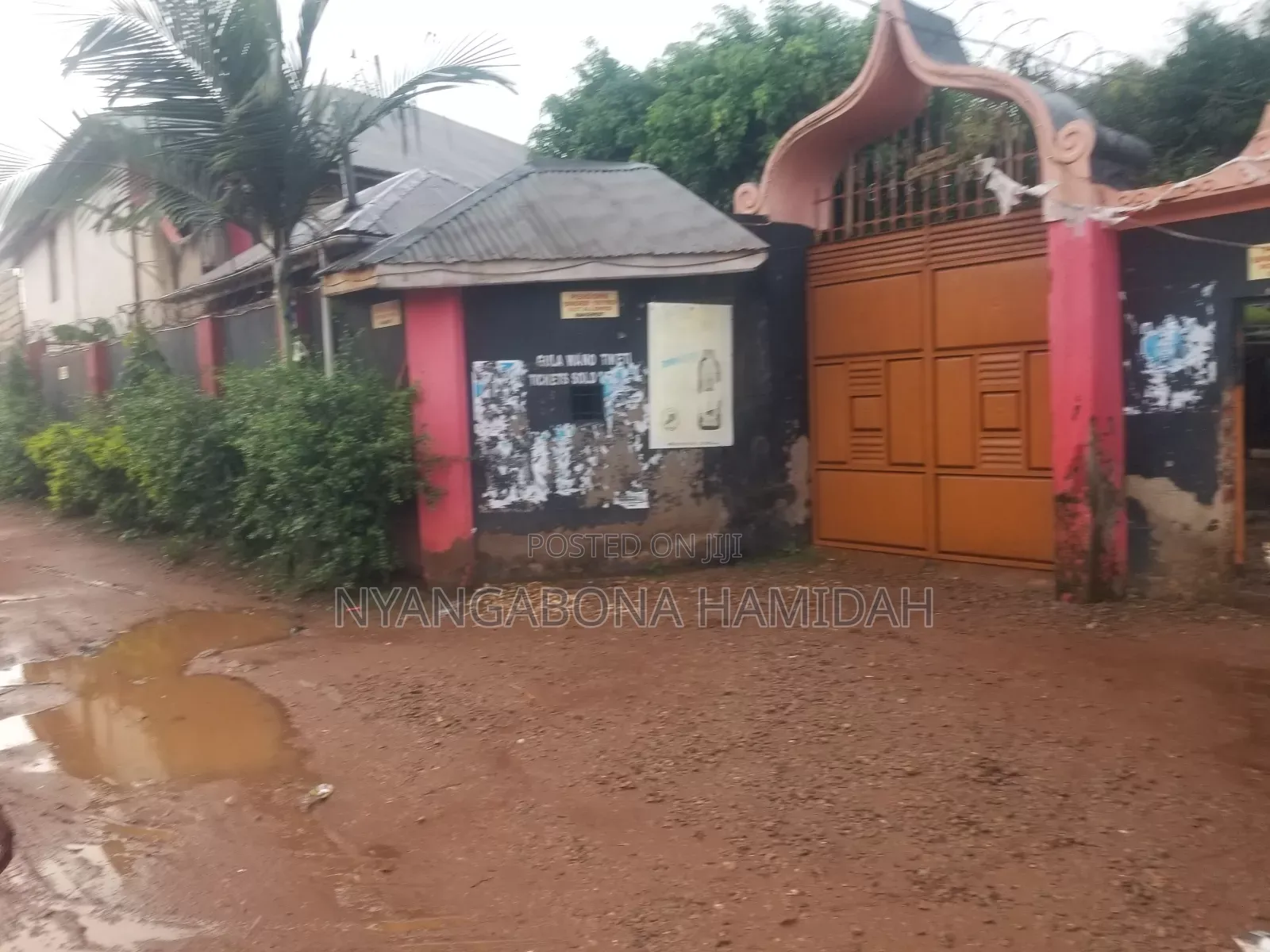 Furnished 20bdrm Townhouse/Terrace in Inland Property, Mukono TC