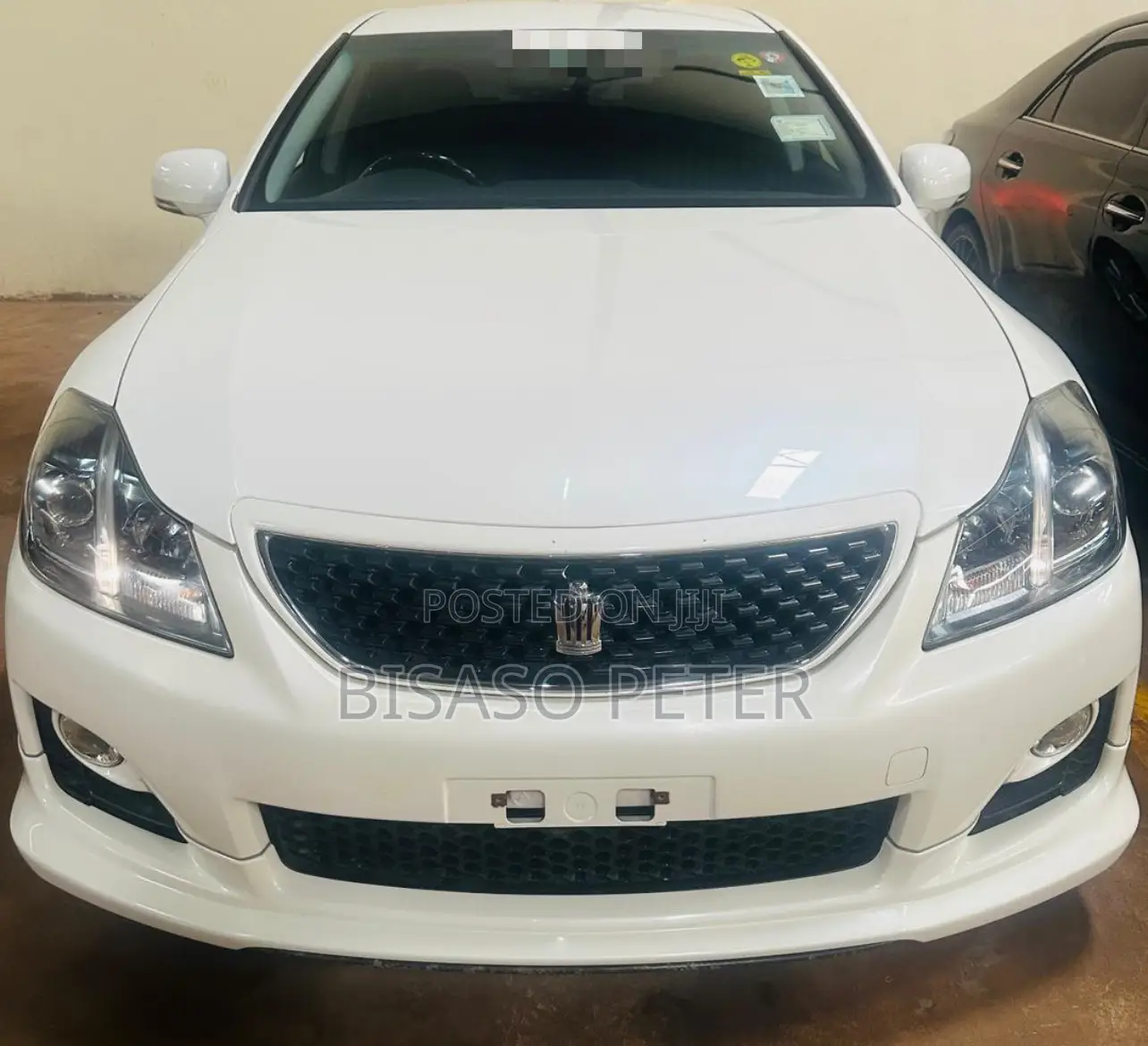 Toyota Crown 2009 White