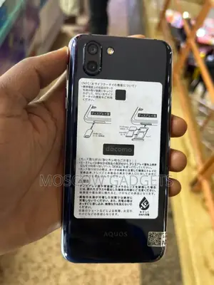 Sharp Aquos R2 64 GB Black