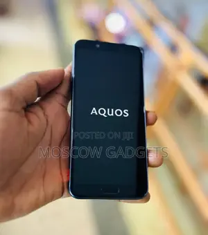 Sharp Aquos Sense 2 SHV43 32 GB Black