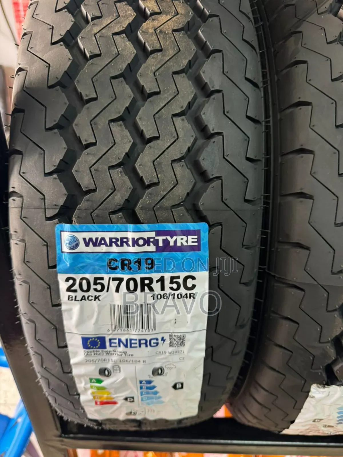 Tyre for Noah 205/70r15.