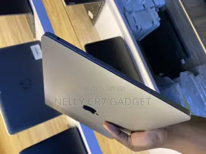 Laptop Apple MacBook Pro 2019 16GB Intel Core I5 SSD 256GB