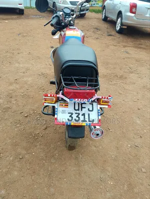 Bajaj Boxer 100 2023 Red
