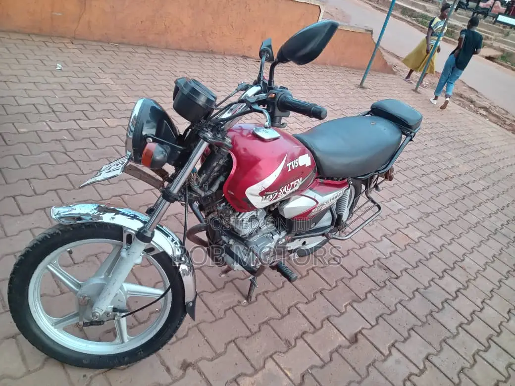 TVS HLX 125 2022 Red