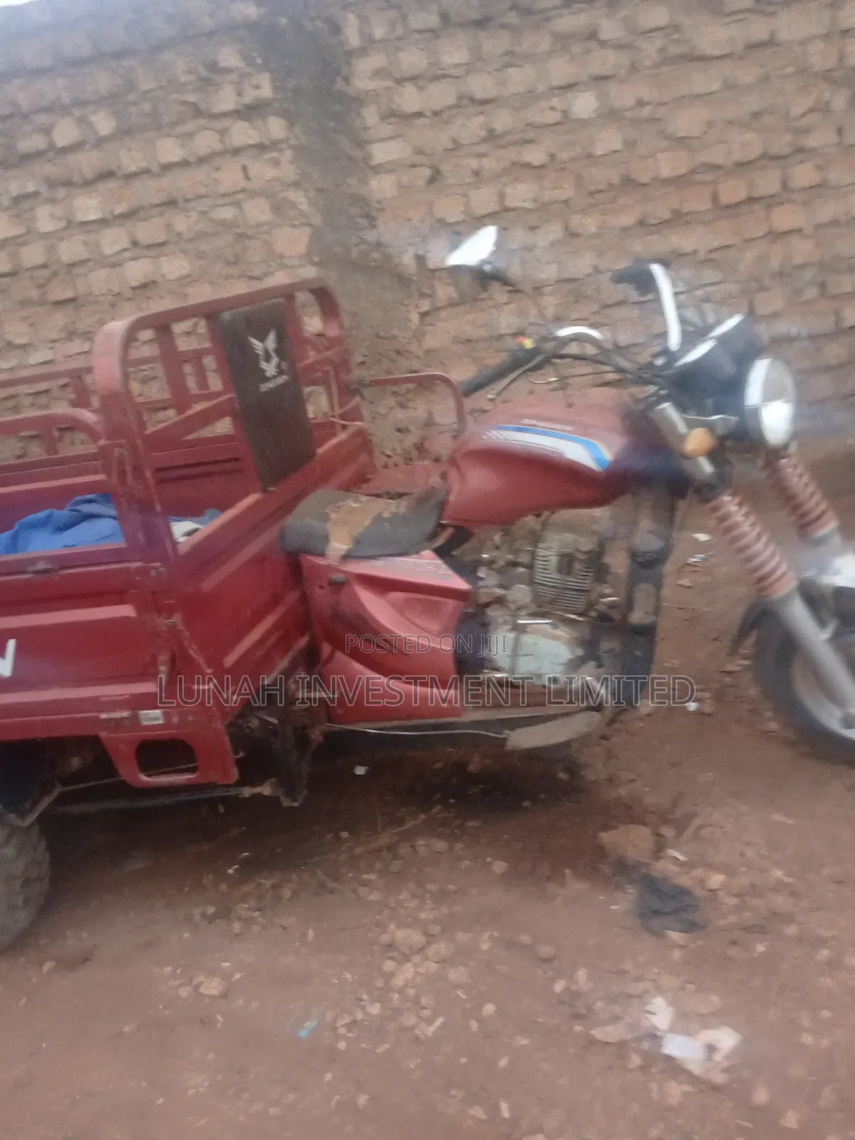 Tricycle 2023 Red