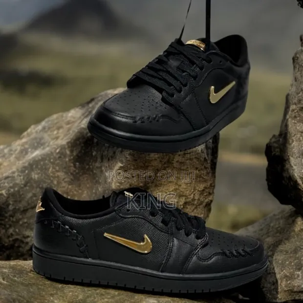 Air Jordan Low Method of Black Retr in Central Division