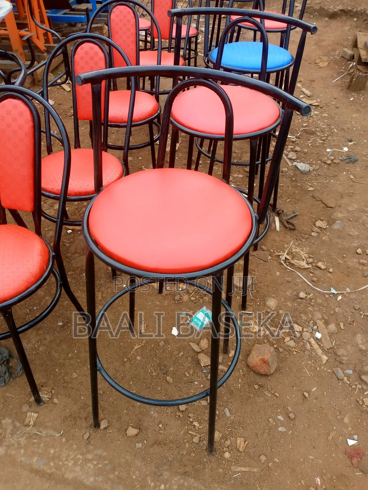 Bar Chairs/Stools
