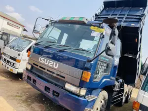 Isuzu 10 Tyres Single Linght