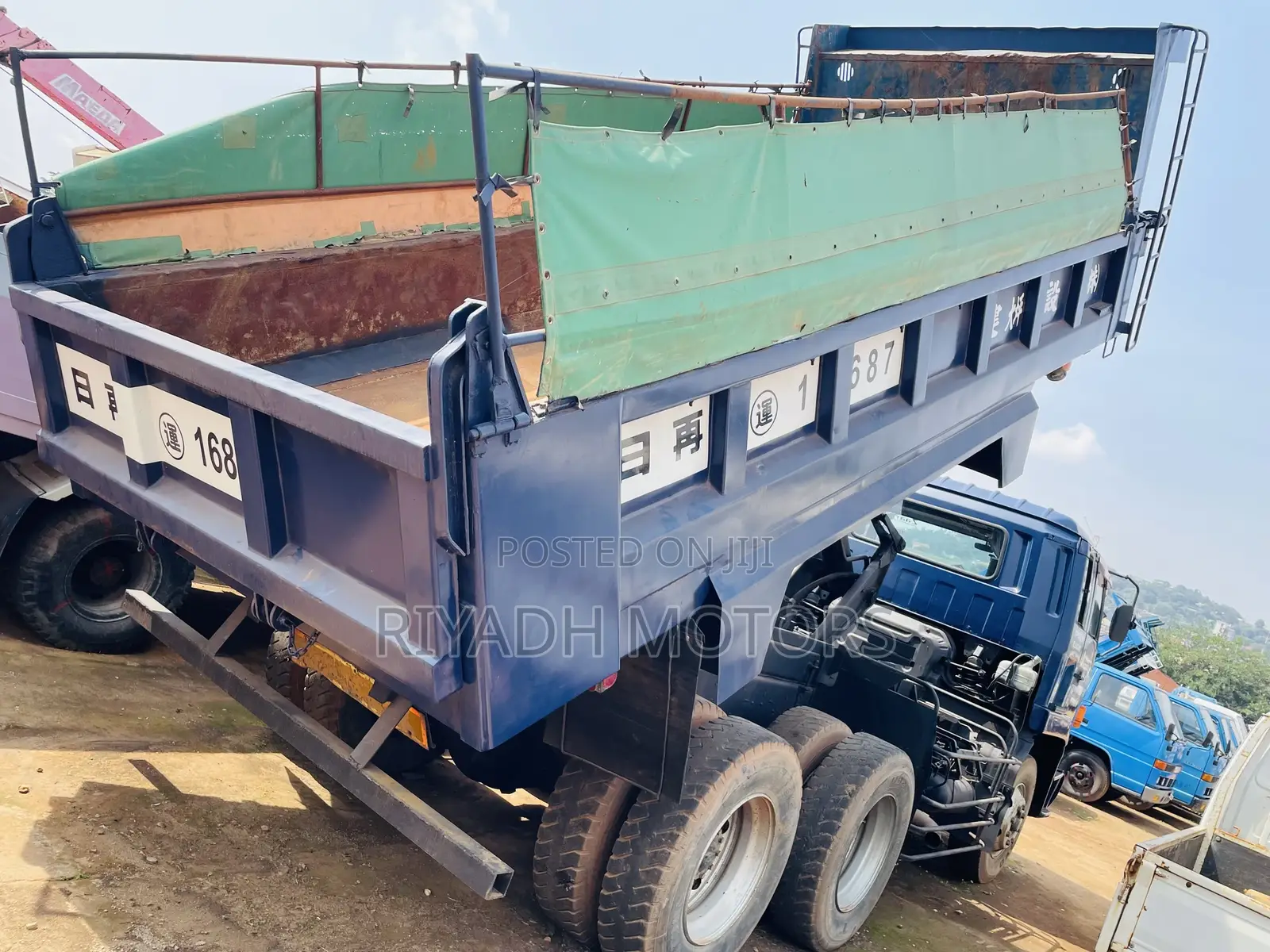 Isuzu 10 Tyres Single Linght
