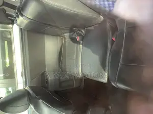 Toyota Noah 2.0 143hp AWD (8 Seater) 2009 Silver