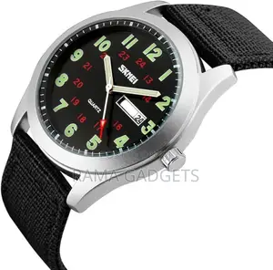 SKMEI Men Fashion Watch Quartz Waterproof Casual Watch 9112