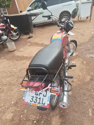 Bajaj Boxer 2022 Red