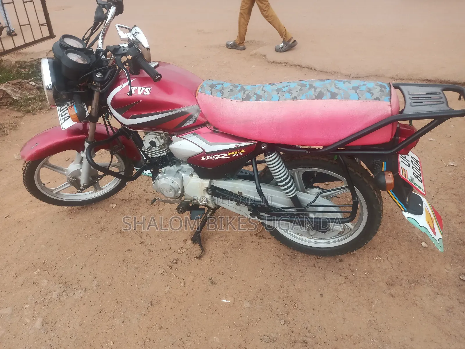 TVS HLX 125 2022 Red