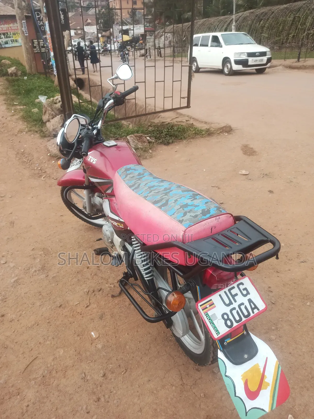 TVS HLX 125 2022 Red