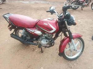 TVS HLX 125 2022 Red