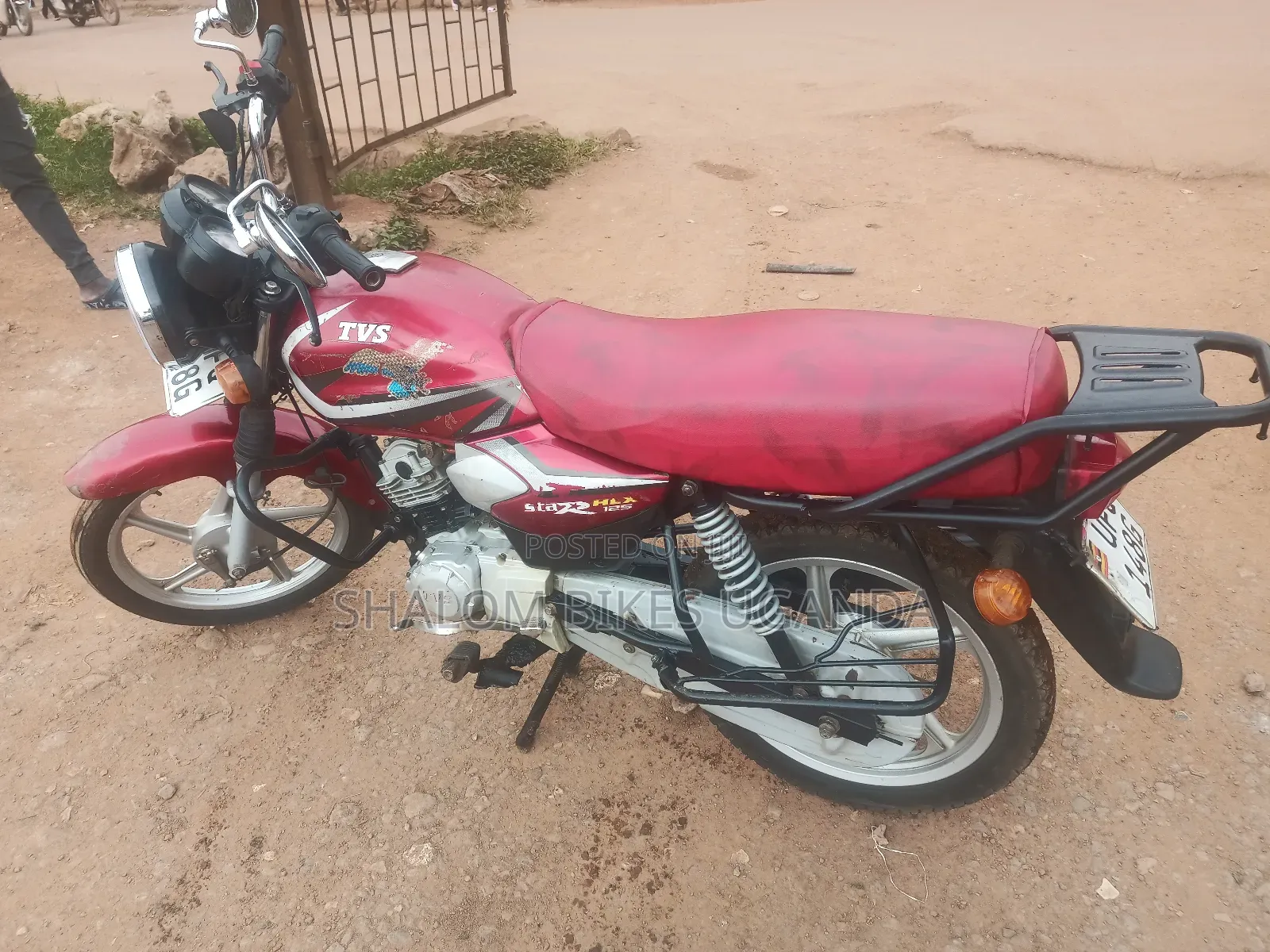 TVS HLX 125 2022 Red