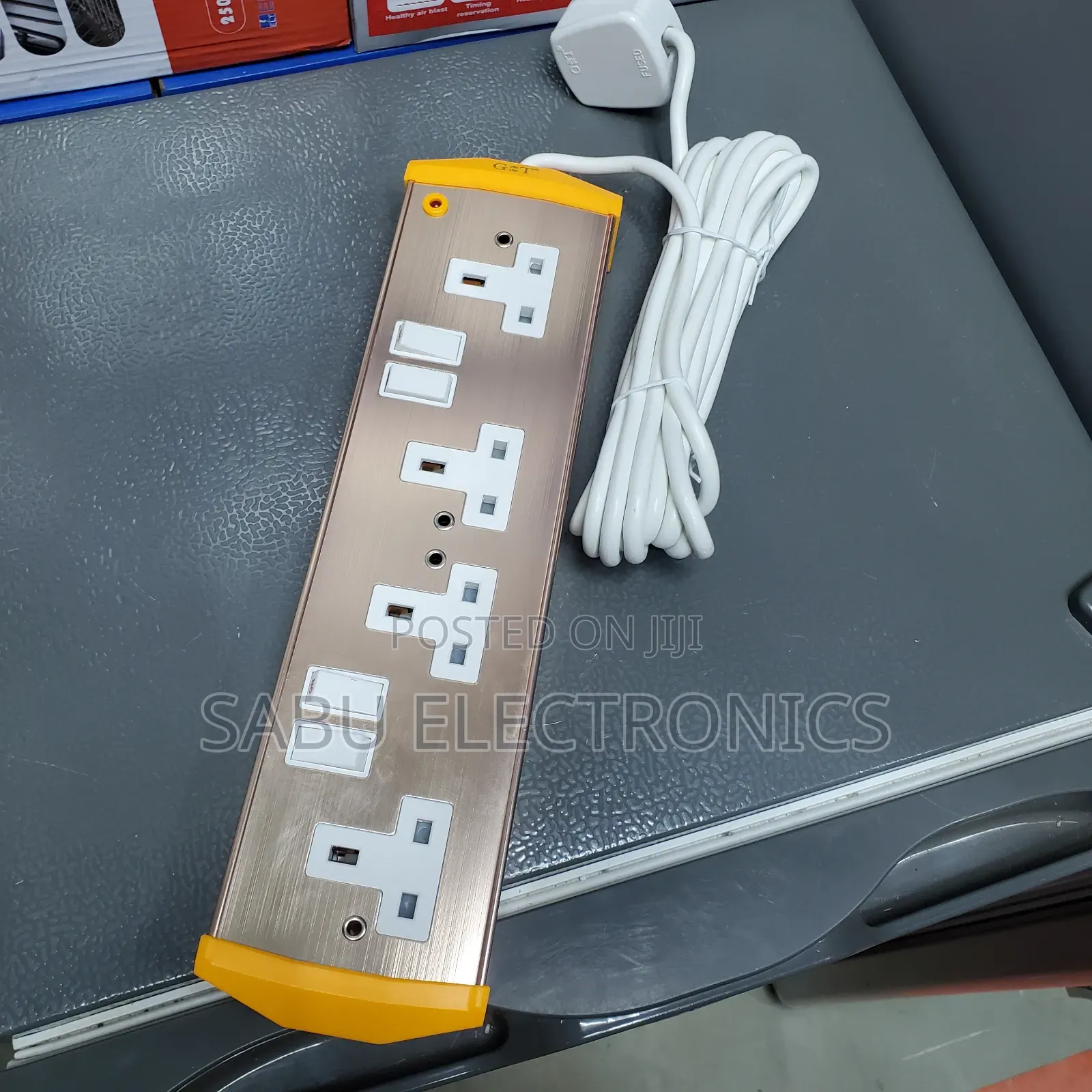 4 Ways Extention Sockets- 5m Cable - 2500w Maximum Load
