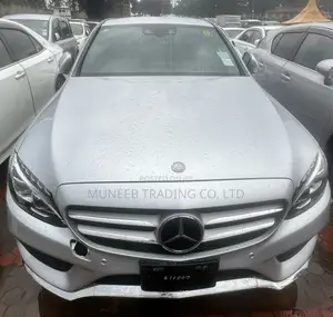 Mercedes-Benz C200 2014 Silver