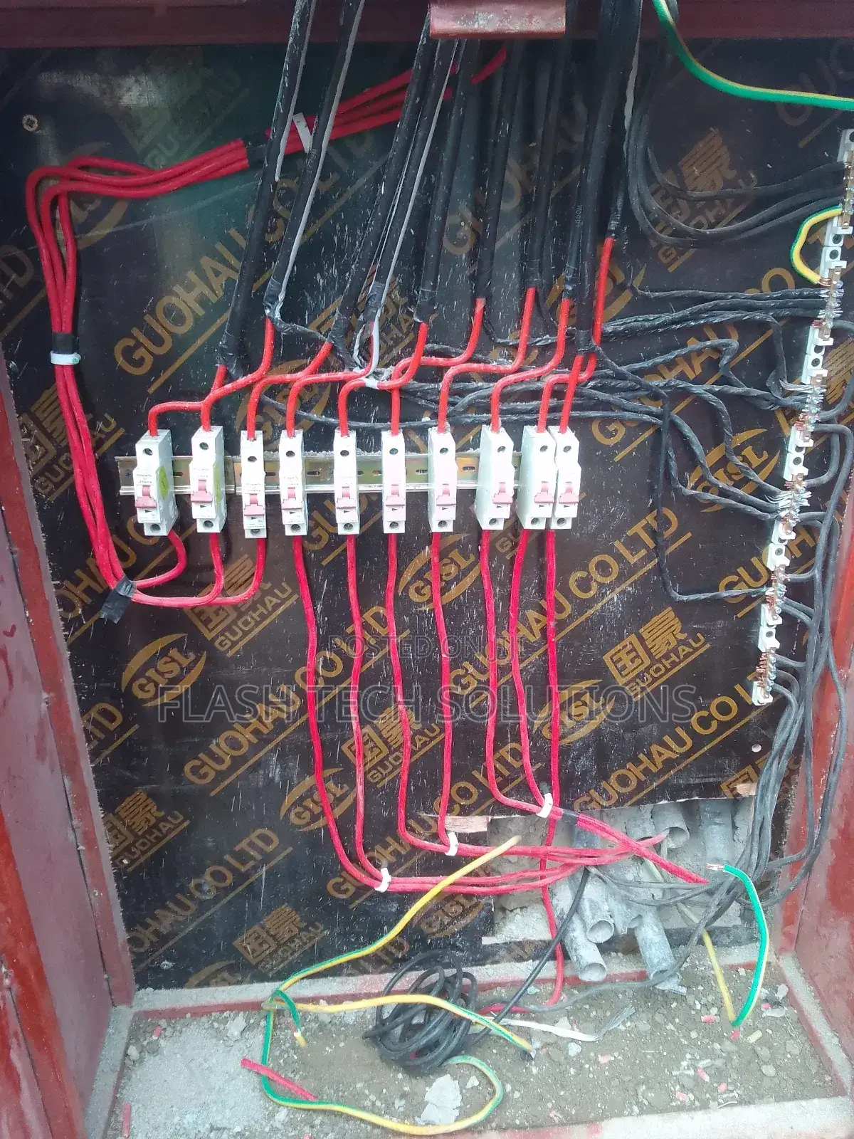Electrician Available 24/7 at Your Service
