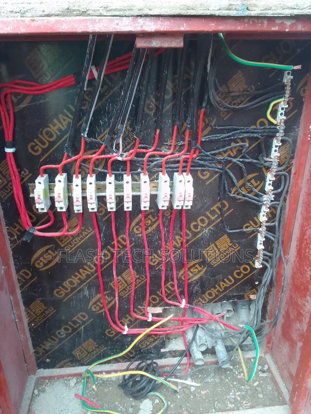 Electrician Available 24/7 at Your Service