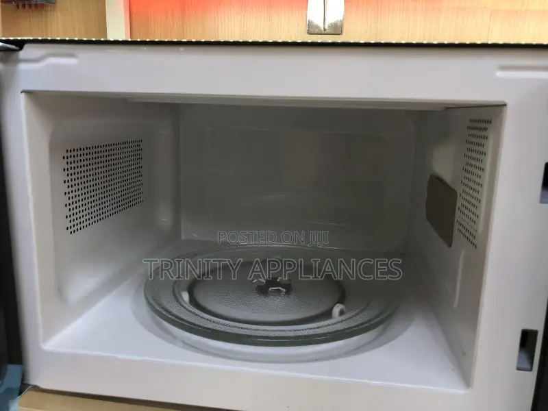 Hotpoint 20L Microwave | MWH101B