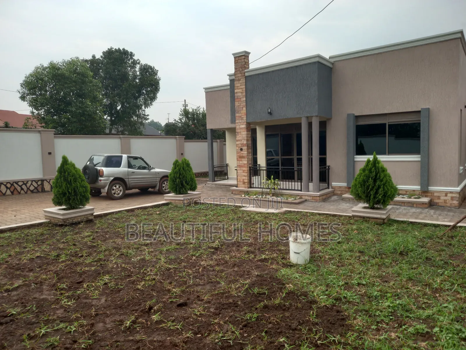 Furnished 4bdrm House in Kira for sale