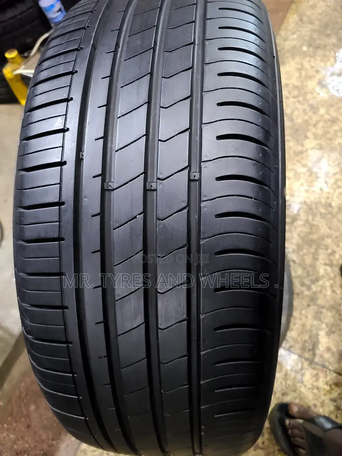 235 50 R18 in the Type of Hankook