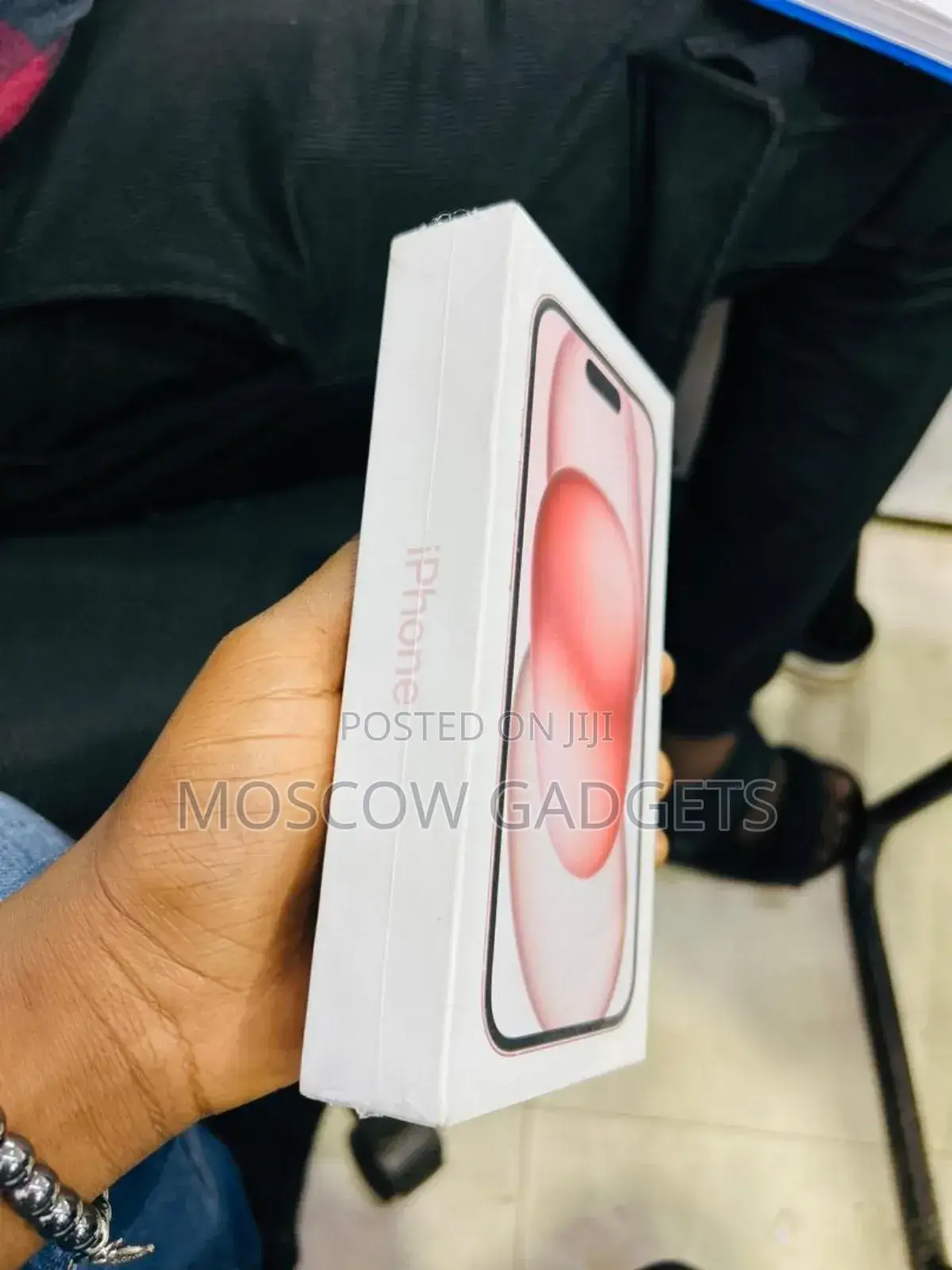 New Apple iPhone 15 128 GB Pink