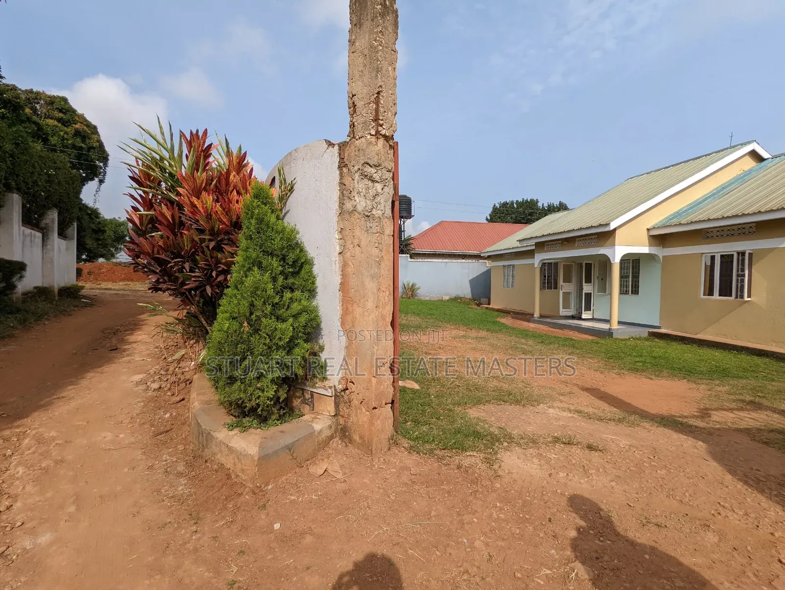4bdrm Bungalow in Central Division for sale