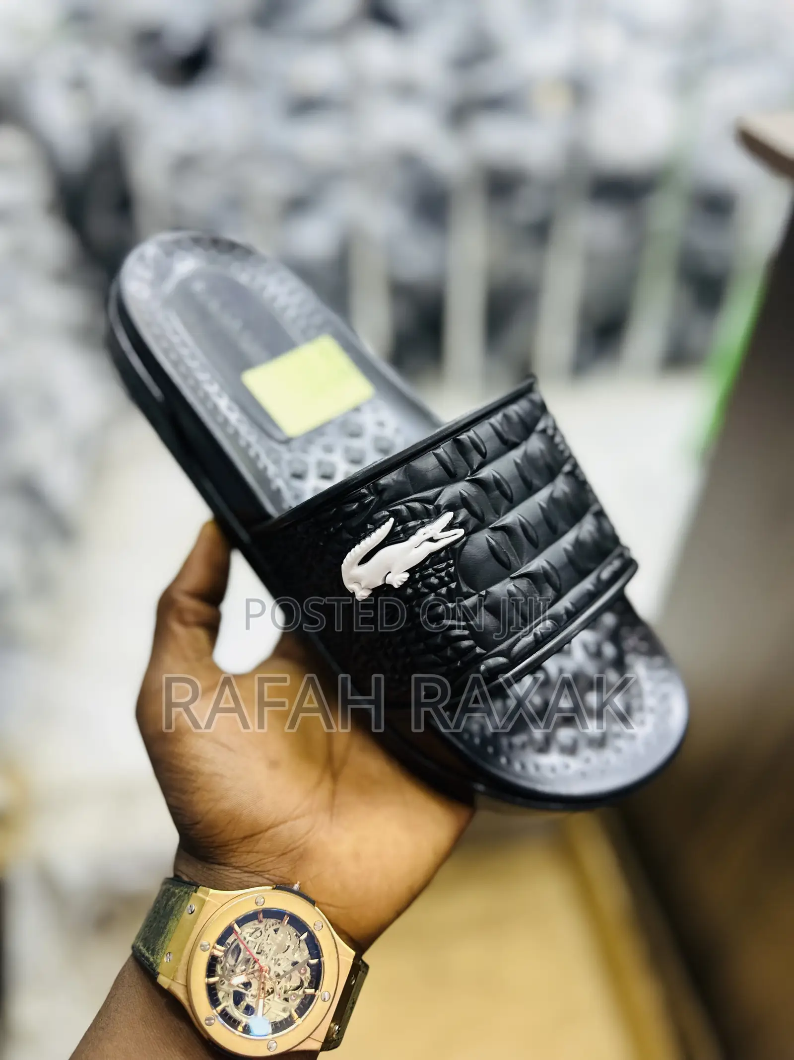 Original Classic Lacoste Flip-Flops Push in Sandals