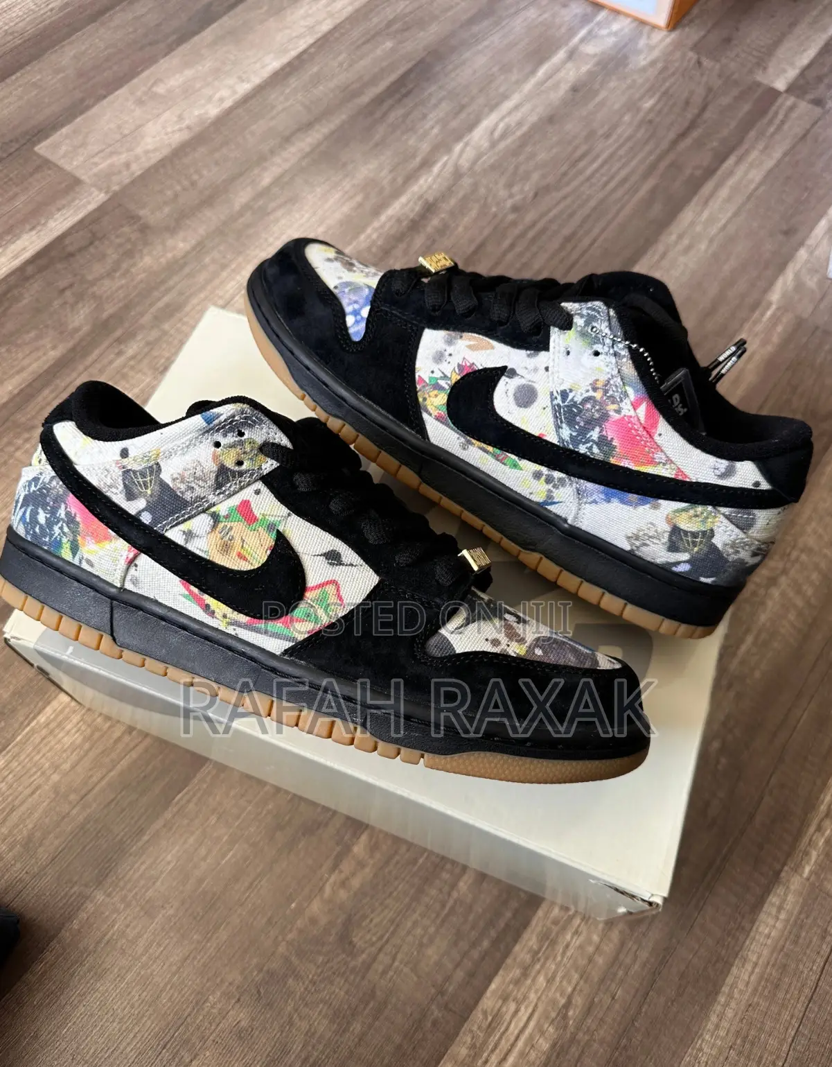 Original Nike SB Dunk Low “Rammellzee” Sneaker