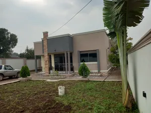 Furnished 4bdrm House in Kira for sale