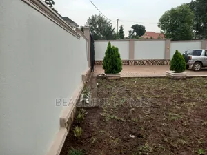 Furnished 4bdrm House in Kira for sale