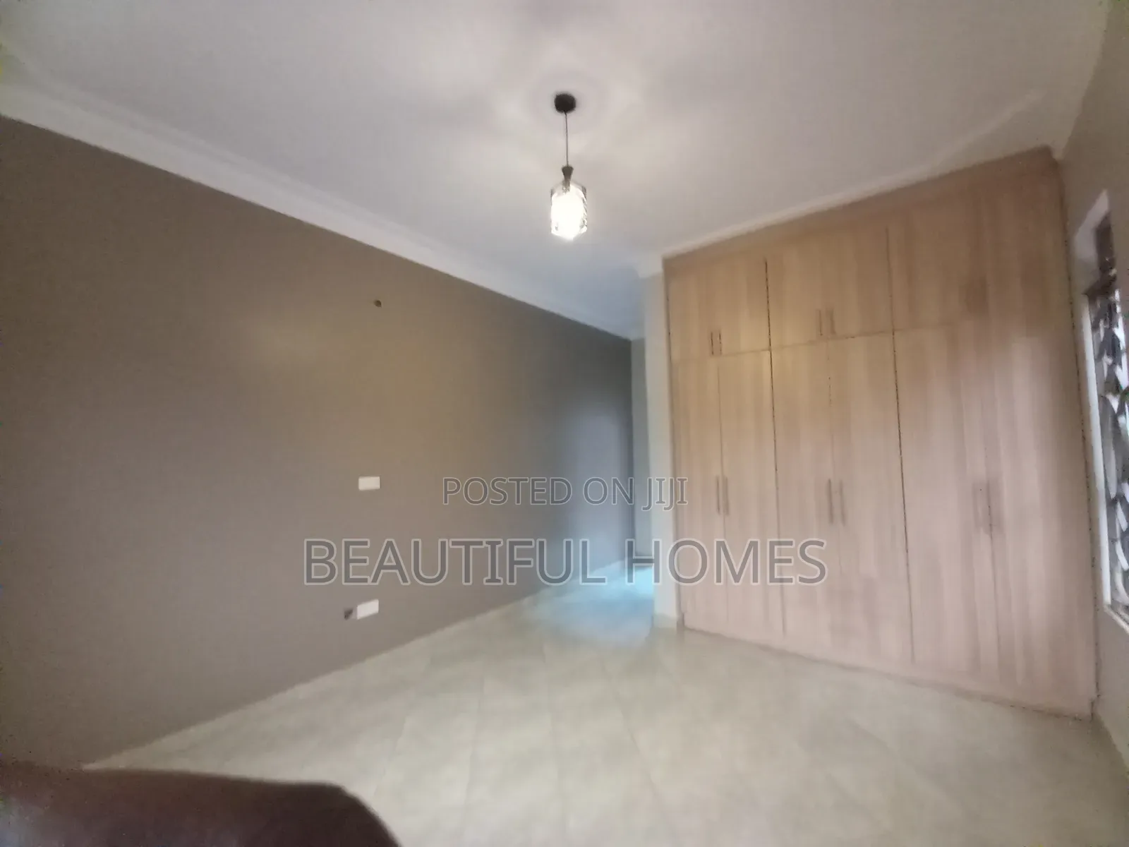 Furnished 4bdrm House in Kira for sale