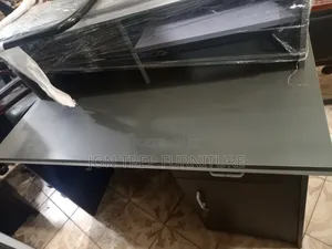 Reception Table 150cm .