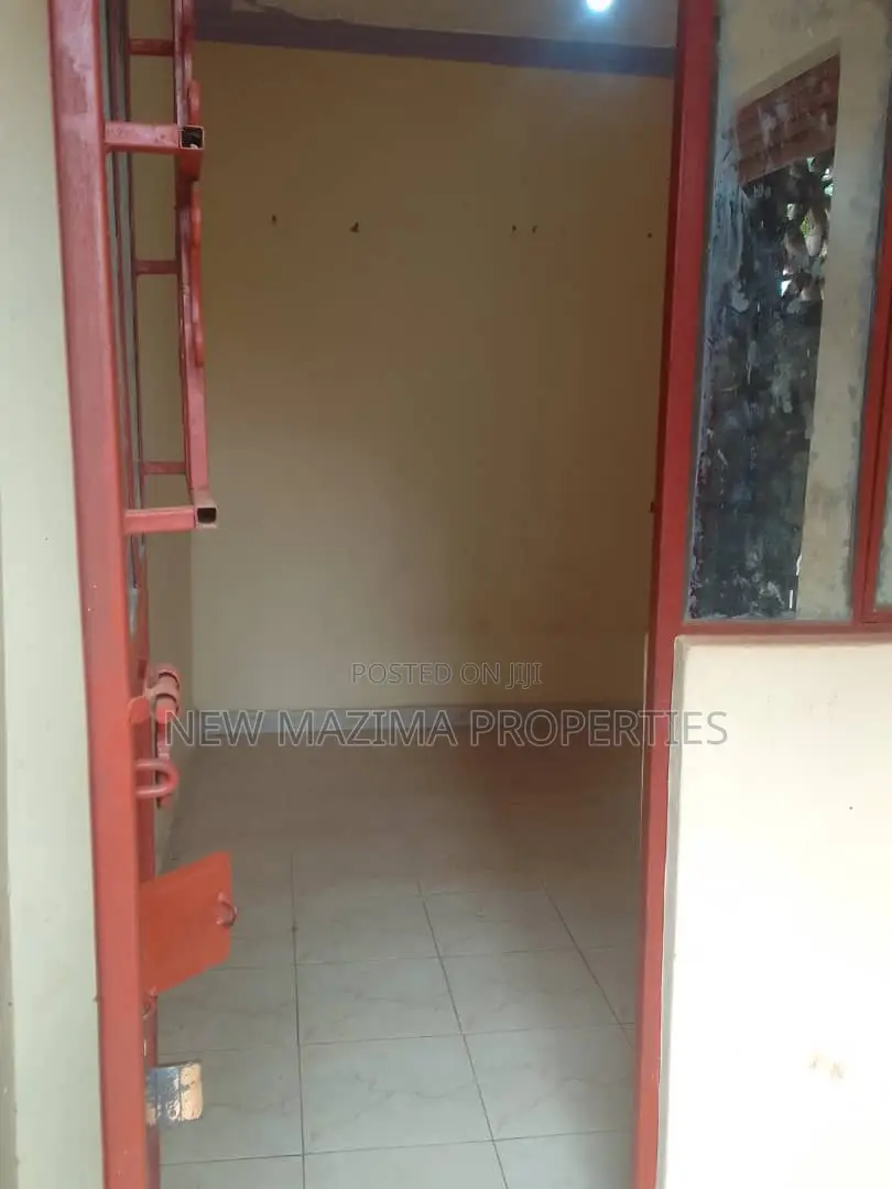 7bdrm House in After Munyonyo On, Division A for sale